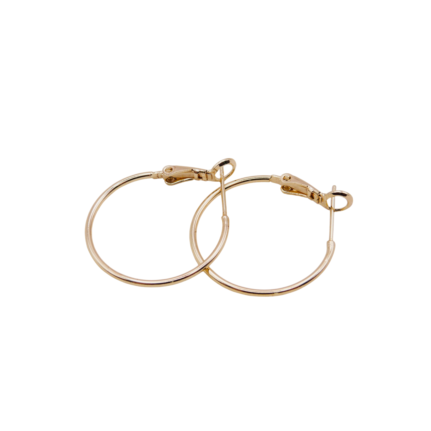 Gold hoop earrings made of stainless steel and waterproof.