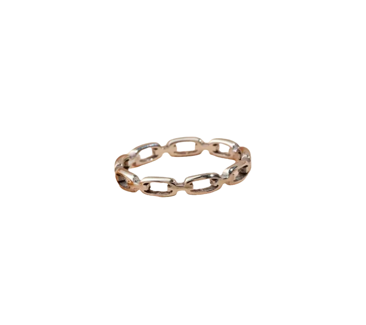 Silver chain-link ring in stainless steel.